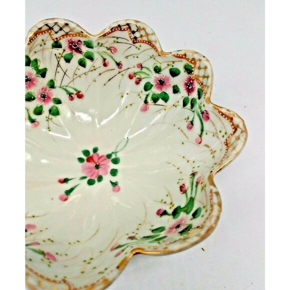 Hand Painted Japanese Three Footed Candy Bowl Floral with Gold Gilding - Picture 4 of 10